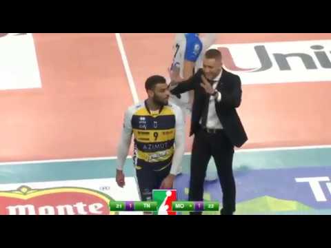 Colțul lui Ngapeth: Cum se atacă cu spatele