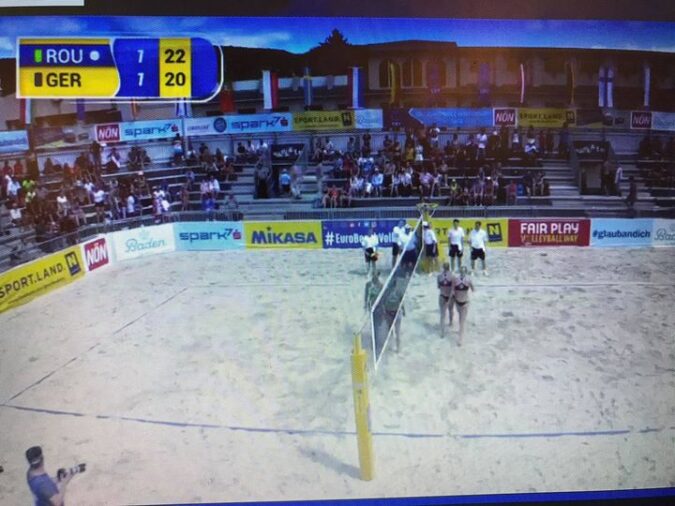 Beata Vaida și Adriana Matei s-au calificat în finala U22 la volei de plajă,…