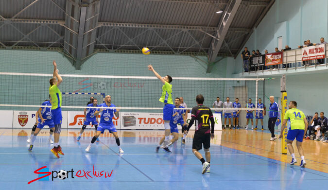 #stiridinvolei